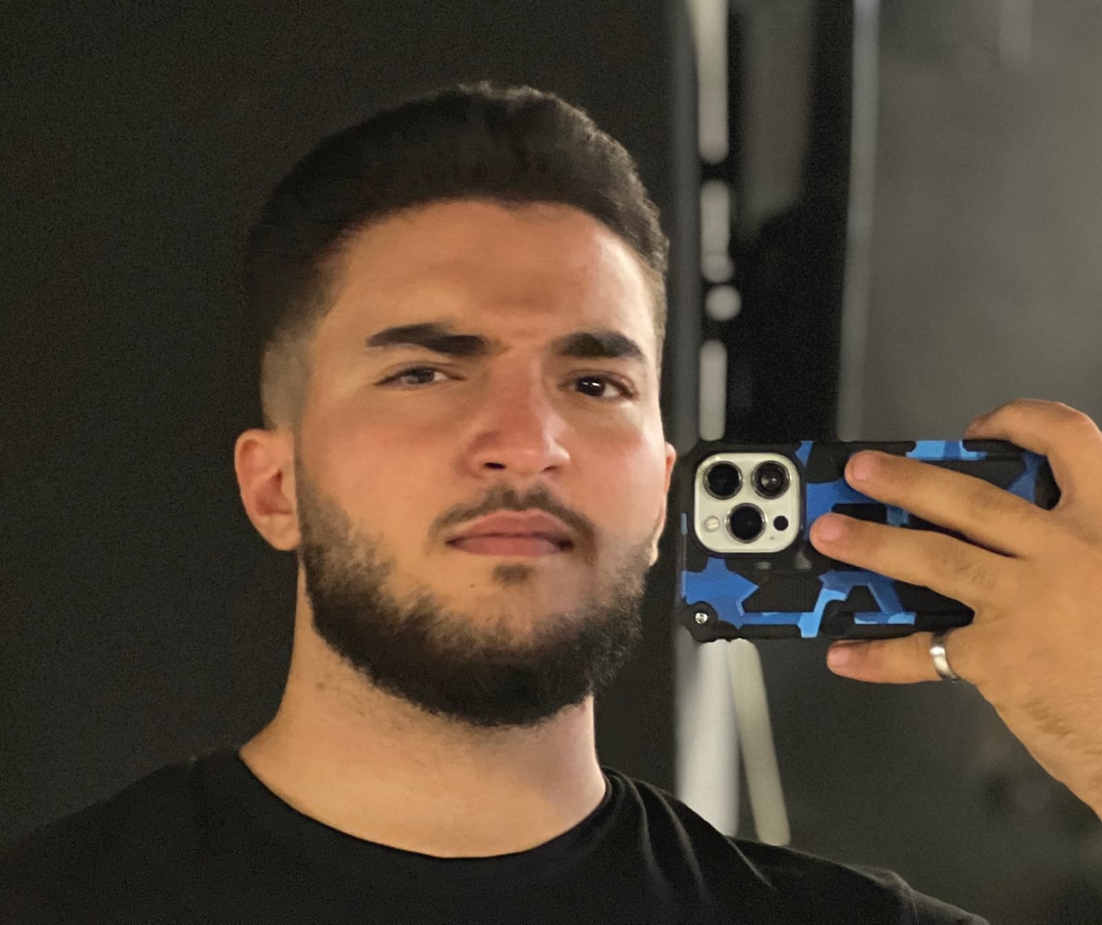 اغيد لؤي شاهين